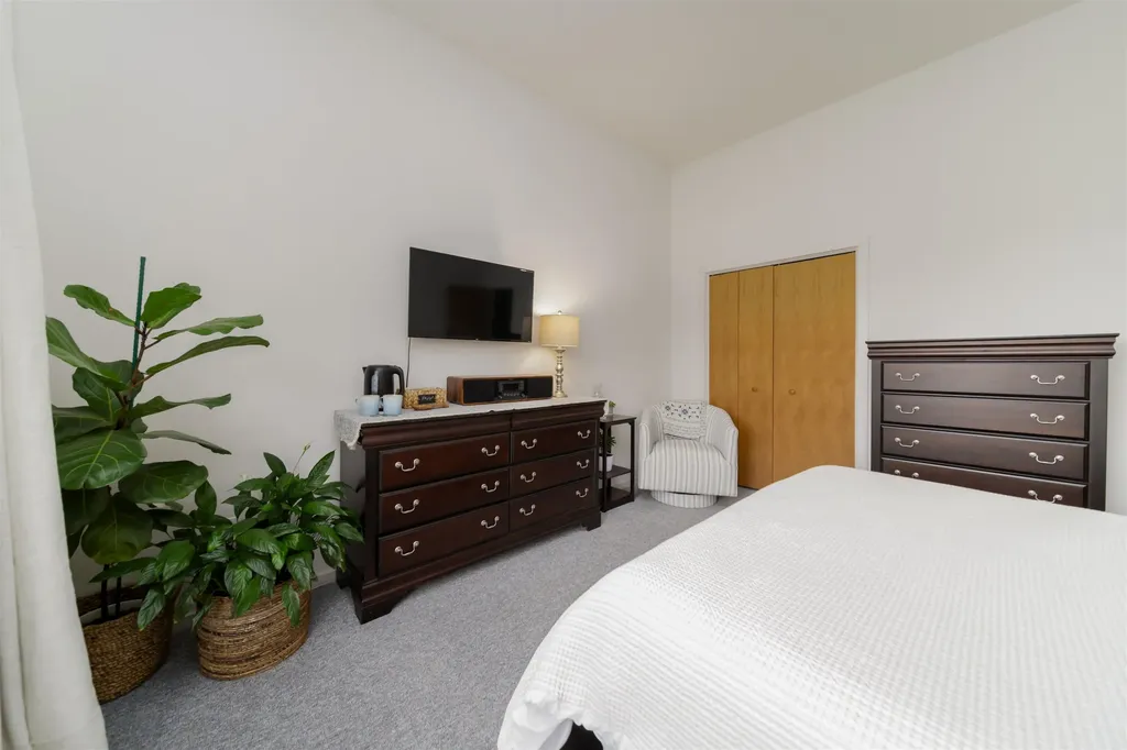 8 North Peak Village Newbury NH 03255-5410