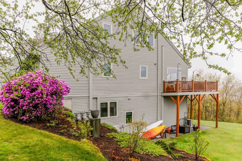 8 North Peak Village Newbury NH 03255-5410