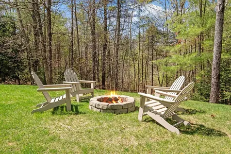 4 Merrill Drive Chichester NH 03258