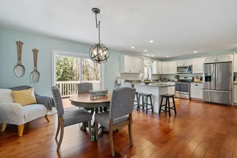 4 Merrill Drive Chichester NH 03258