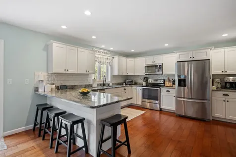 4 Merrill Drive Chichester NH 03258