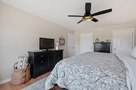 4 Merrill Drive Chichester NH 03258