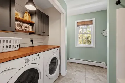 4 Merrill Drive Chichester NH 03258