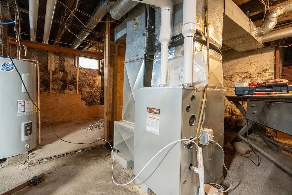 172 High Street Somersworth NH 03878