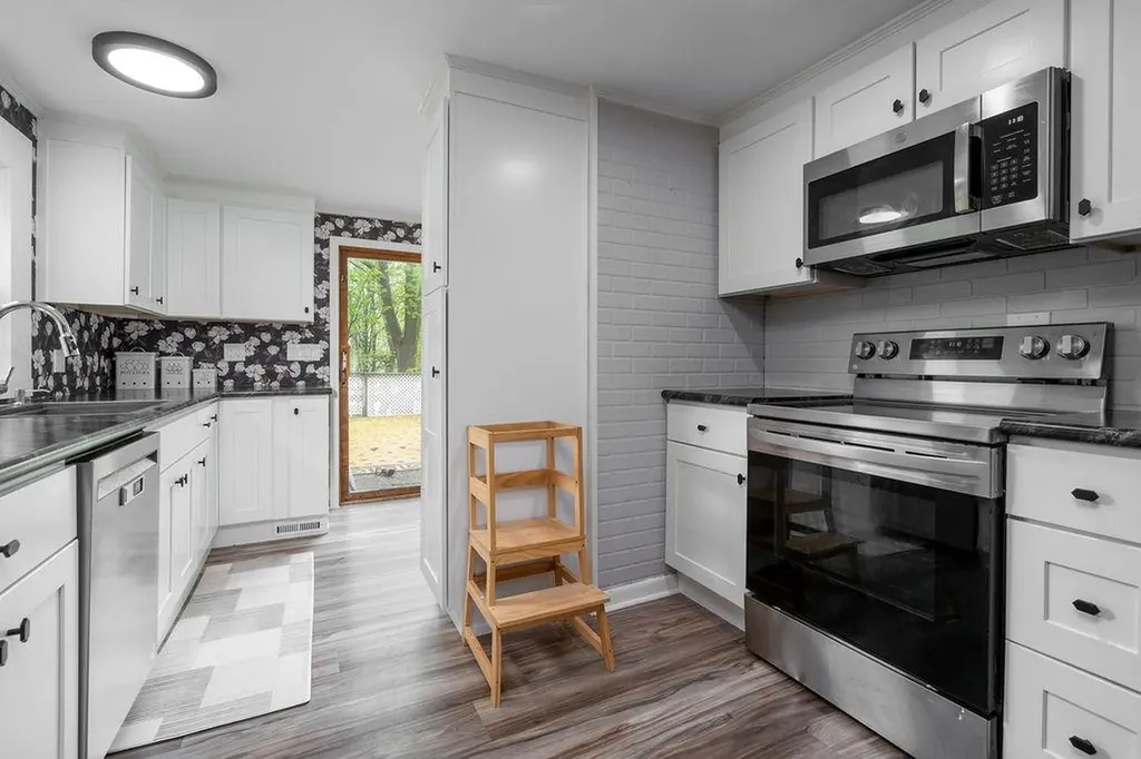 172 High Street Somersworth NH 03878