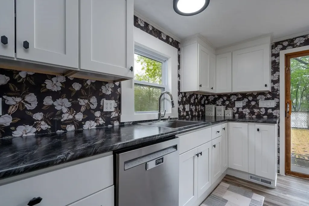 172 High Street Somersworth NH 03878