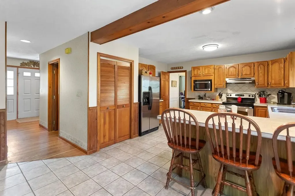 57 Oak Ridge Road Weare NH 03281