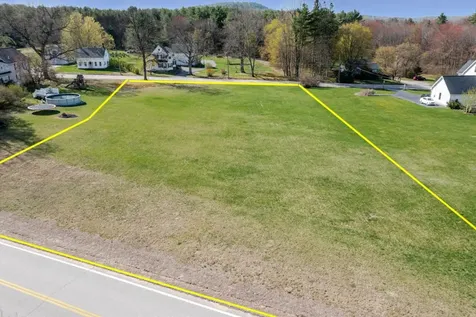 85 Raymond Road Auburn NH 03032