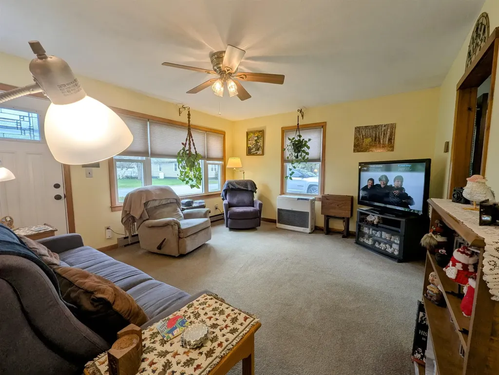 16 Providence Avenue Claremont NH 03743