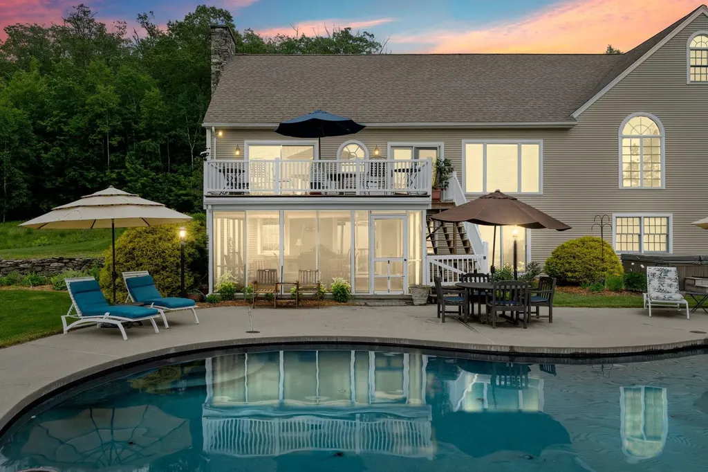 55 West View Drive Peterborough NH 03458