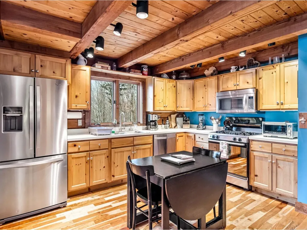 779 Smugglers View Road Cambridge VT 05464