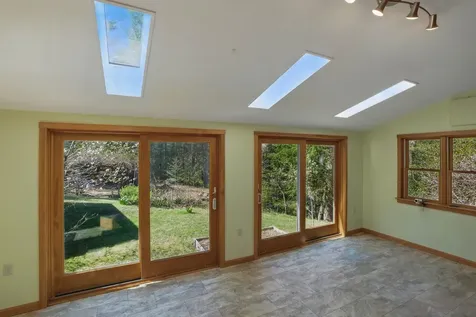 59 Horace Greeley Road Amherst NH 03031