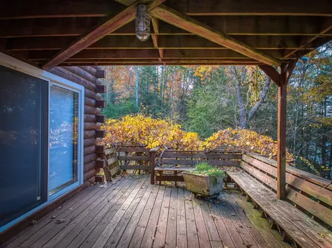 59 Horace Greeley Road Amherst NH 03031
