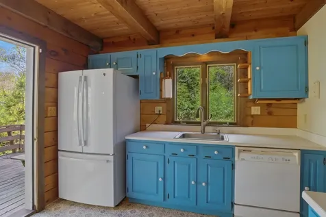 59 Horace Greeley Road Amherst NH 03031
