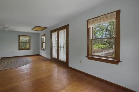 59 Horace Greeley Road Amherst NH 03031