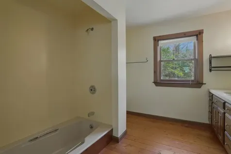 59 Horace Greeley Road Amherst NH 03031
