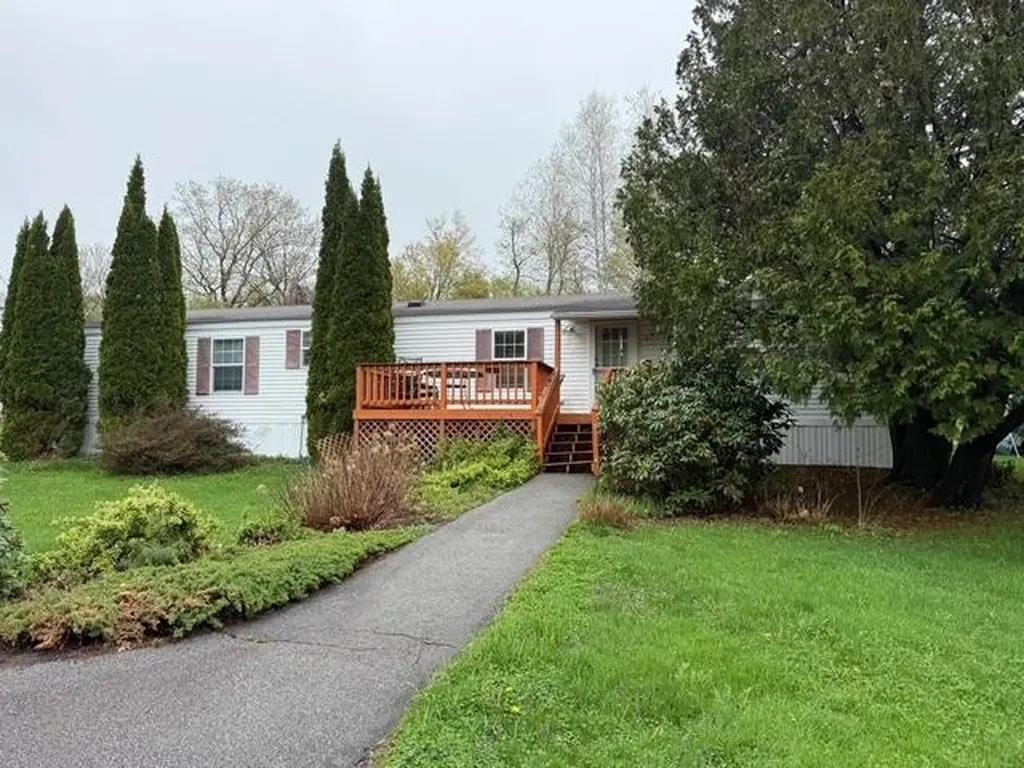 16 Gusty Road Tilton NH 03276