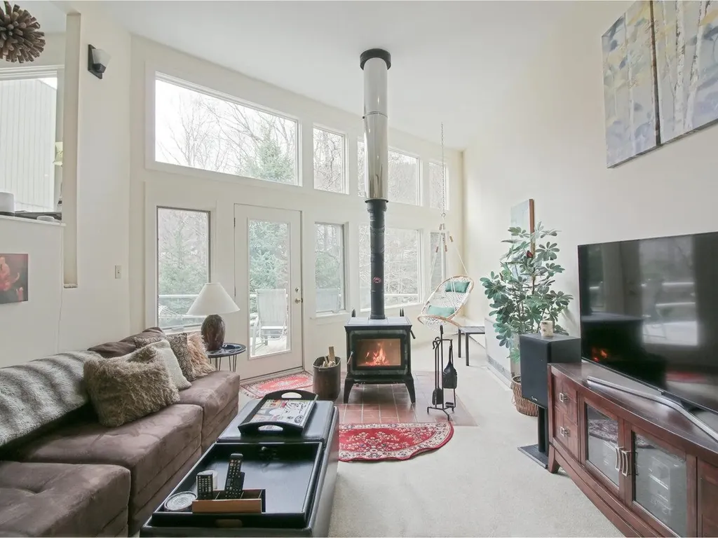 100 Ardec Lane Bolton VT 05477