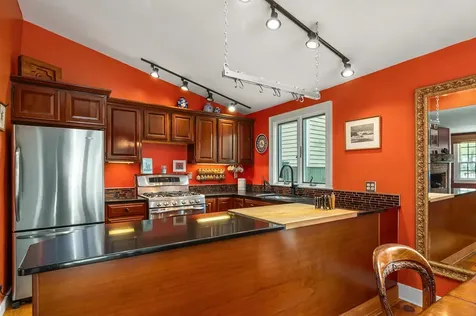 69 Wentworth Street Portsmouth NH 03801