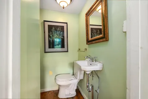 69 Wentworth Street Portsmouth NH 03801