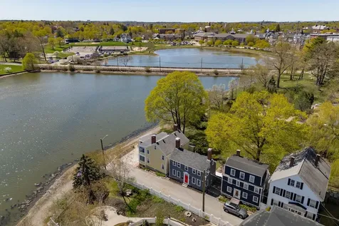 69 Wentworth Street Portsmouth NH 03801