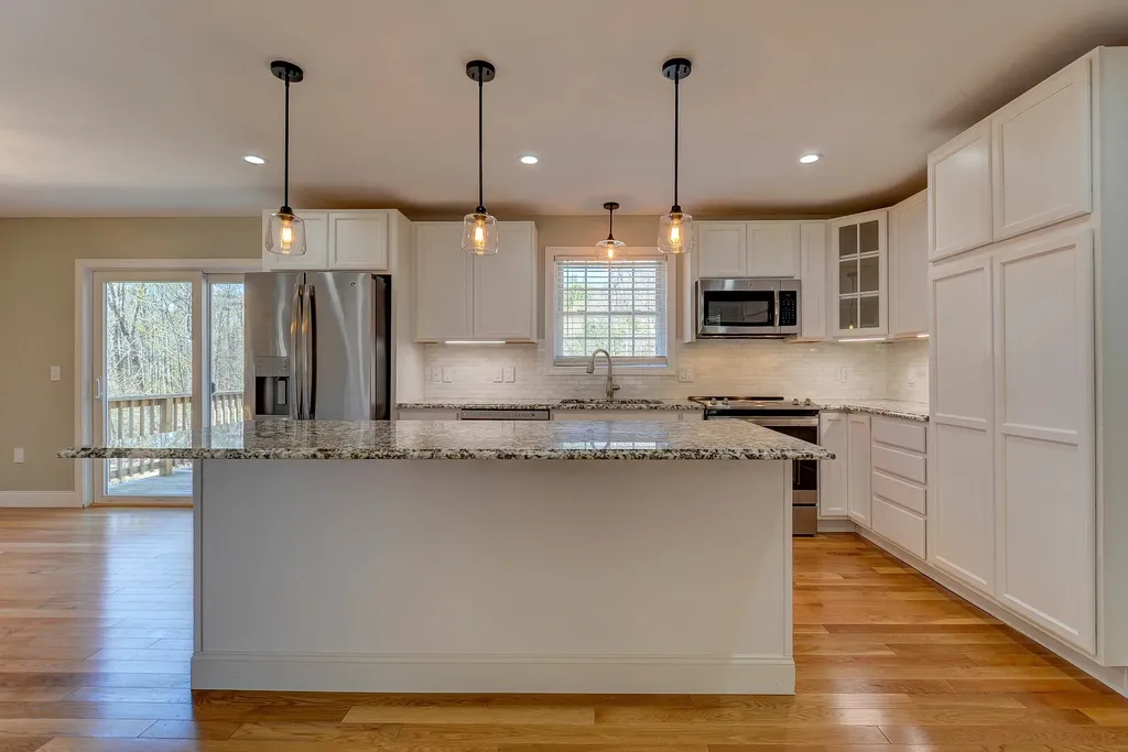 75 Tabor Circle Albany NH 03818