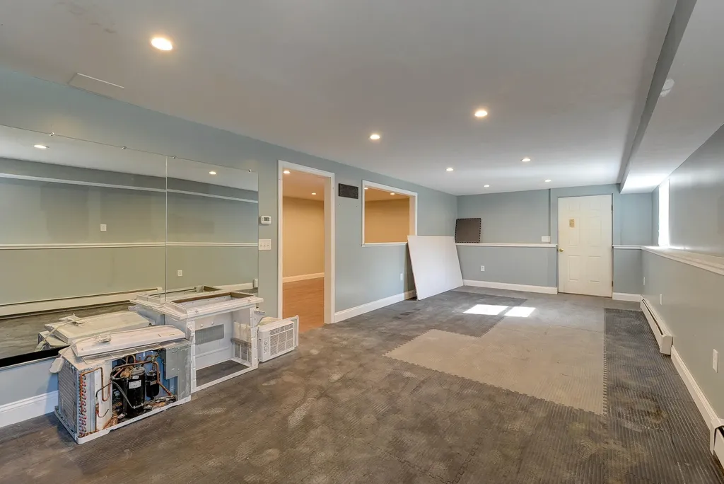 75 Tabor Circle Albany NH 03818