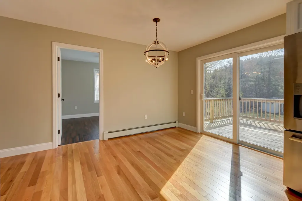 75 Tabor Circle Albany NH 03818