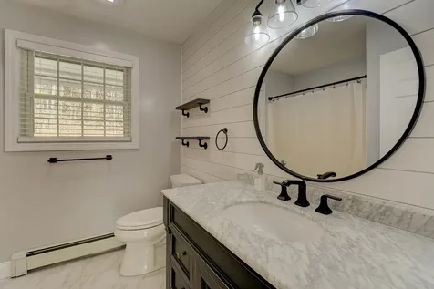 75 Tabor Circle Albany NH 03818