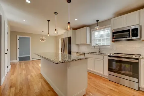 75 Tabor Circle Albany NH 03818