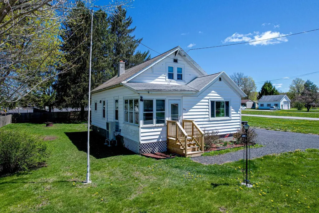 652 York Street Poultney VT 05764