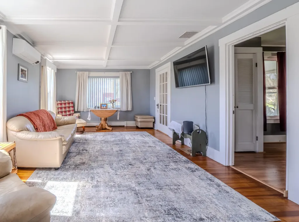 652 York Street Poultney VT 05764