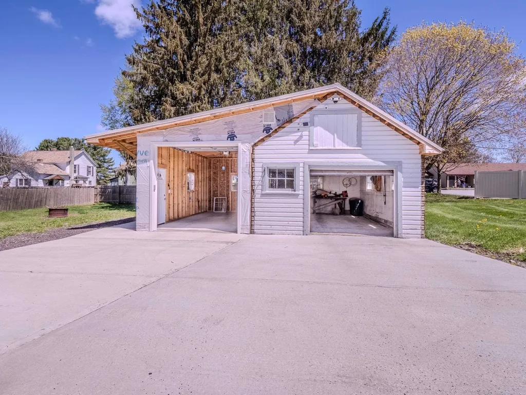 652 York Street Poultney VT 05764