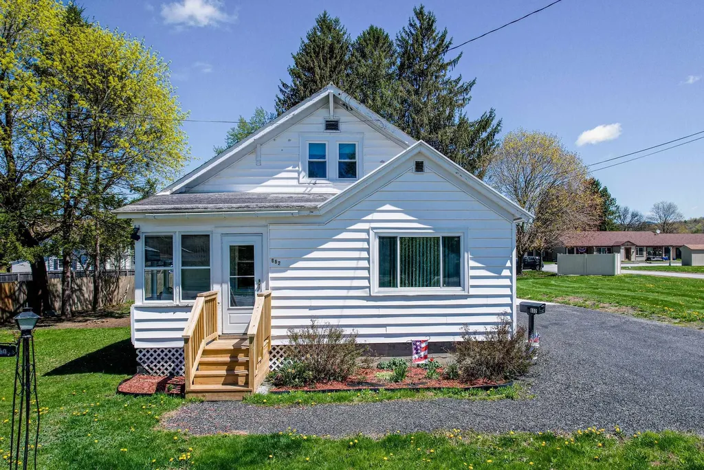 652 York Street Poultney VT 05764