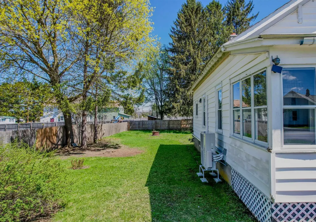 652 York Street Poultney VT 05764