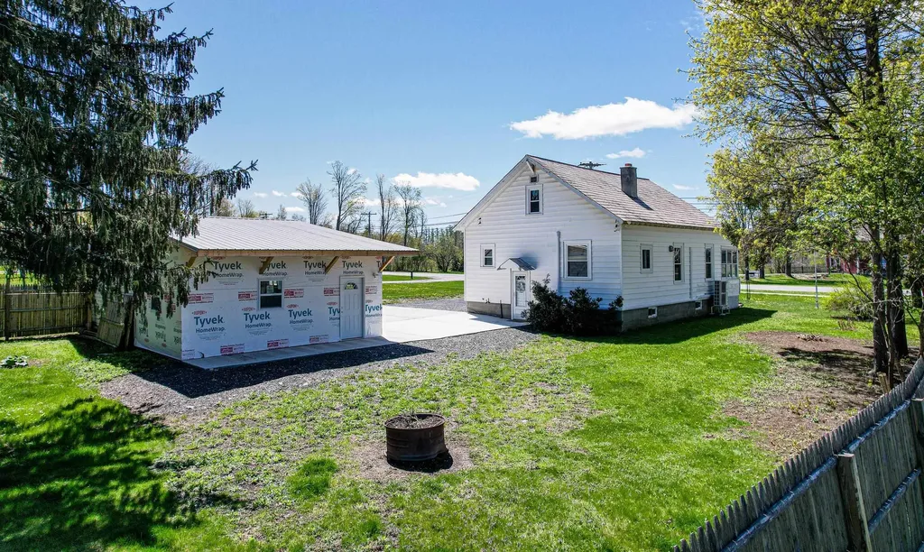 652 York Street Poultney VT 05764