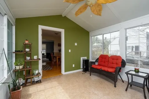 9 Yvonne Street Rochester NH 03867