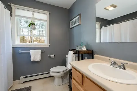9 Yvonne Street Rochester NH 03867