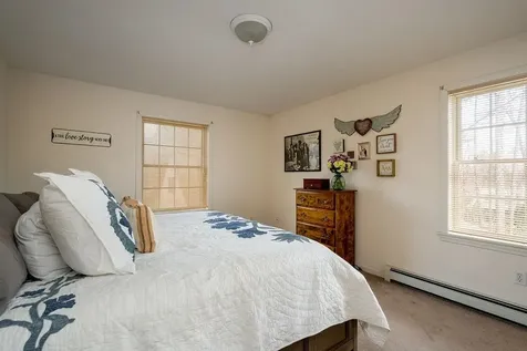 9 Yvonne Street Rochester NH 03867