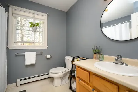 9 Yvonne Street Rochester NH 03867