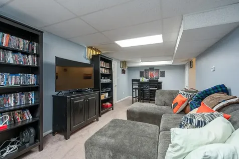 9 Yvonne Street Rochester NH 03867