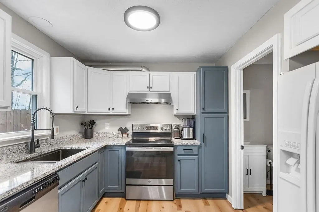 101 Winnicutt Road Stratham NH 03885