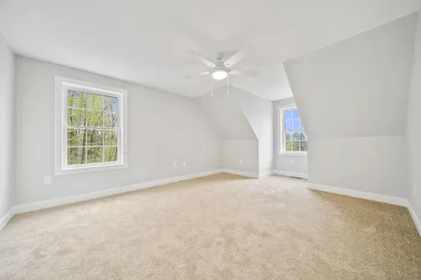 21 Cherryfield Way Barrington NH 03825