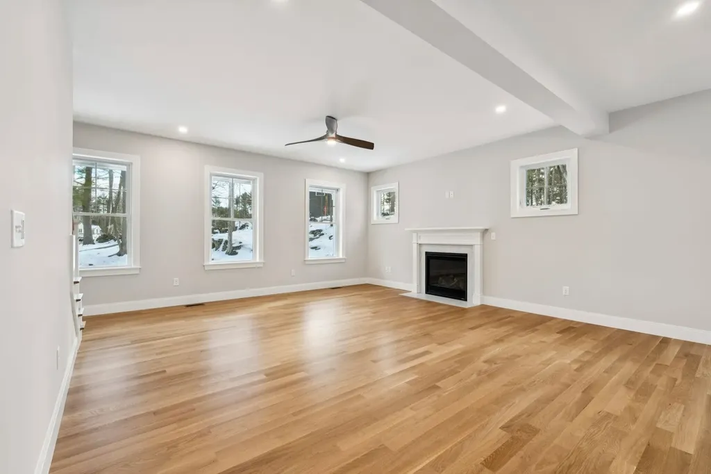 20 Washburn Farm Lane Kittery ME 03905