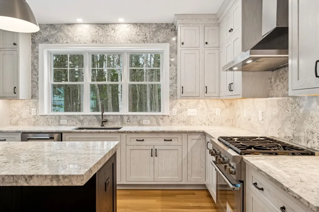 20 Washburn Farm Lane Kittery ME 03905