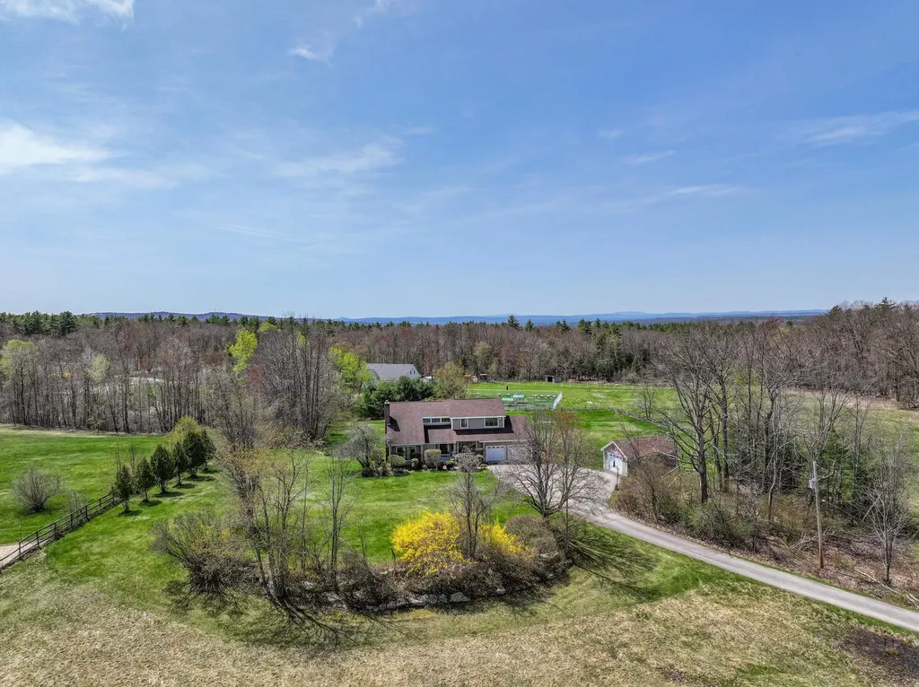 390 Bear Hill Road Loudon NH 03307