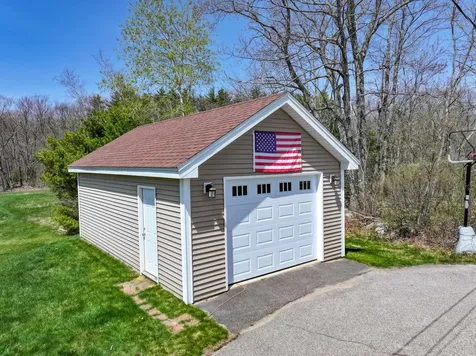 390 Bear Hill Road Loudon NH 03307