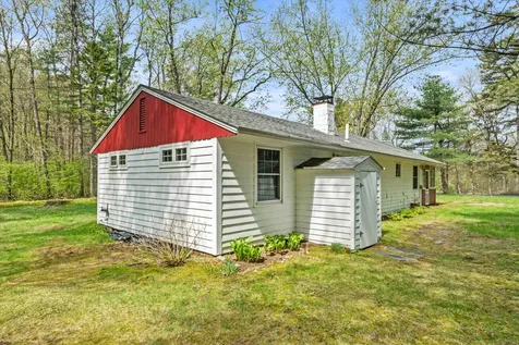 3 Hidden Ranch Drive Hooksett NH 03106