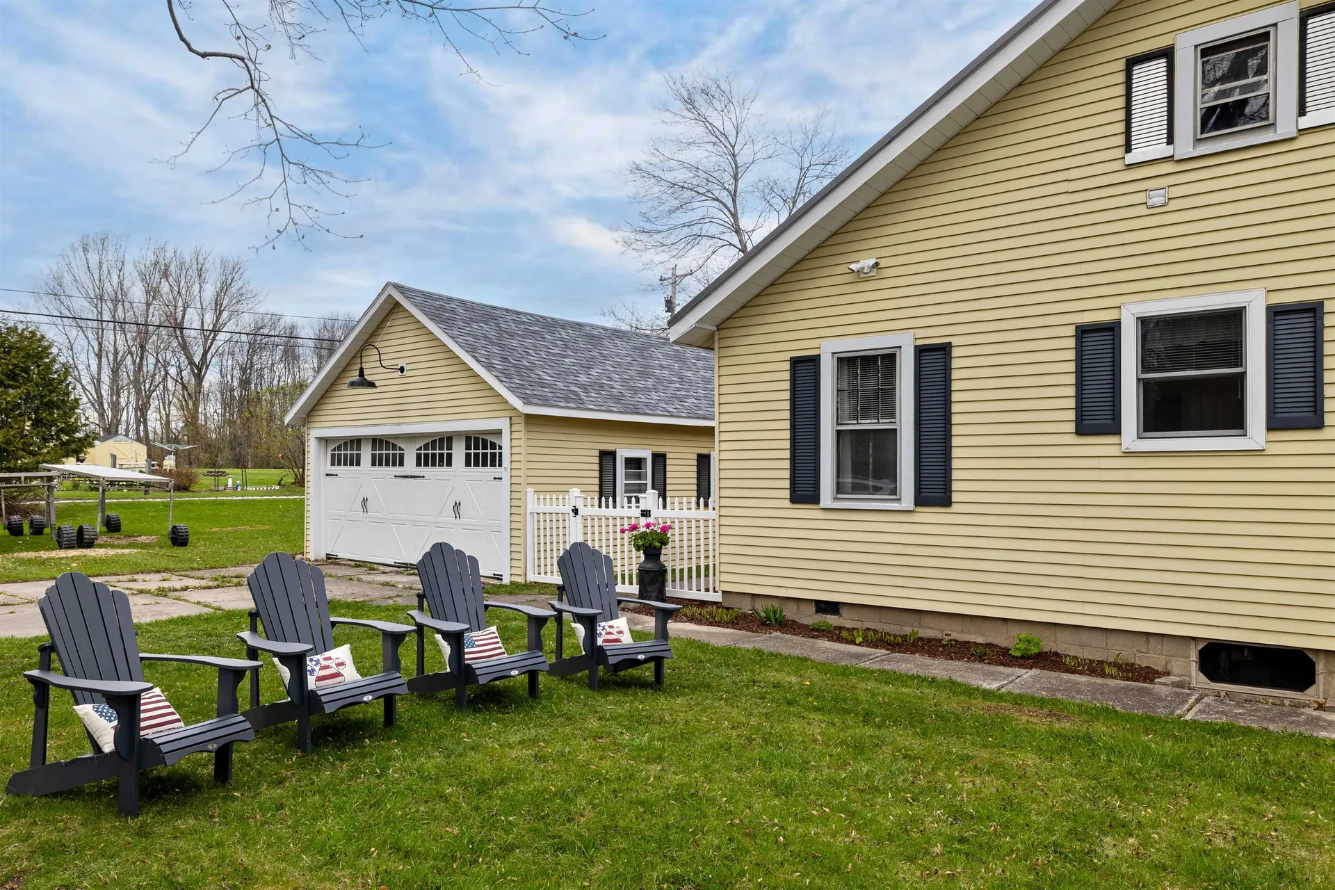 215 Lakeview Drive North Hero VT 05747