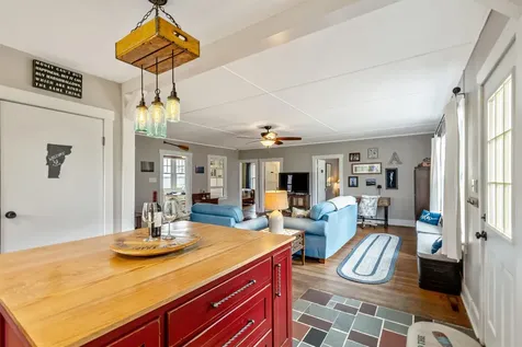 215 Lakeview Drive North Hero VT 05747